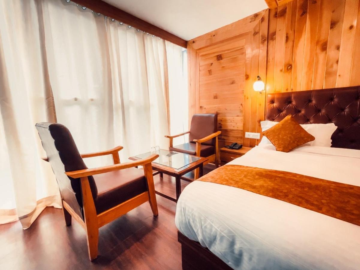 Vista Hill Resort- Centrally Heated & Air Cooled Resort, Manali Eksteriør bilde