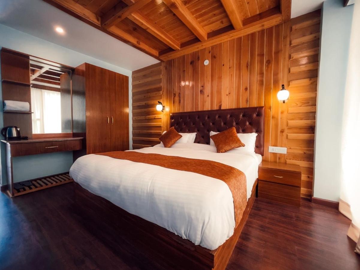 Vista Hill Resort- Centrally Heated & Air Cooled Resort, Manali Eksteriør bilde