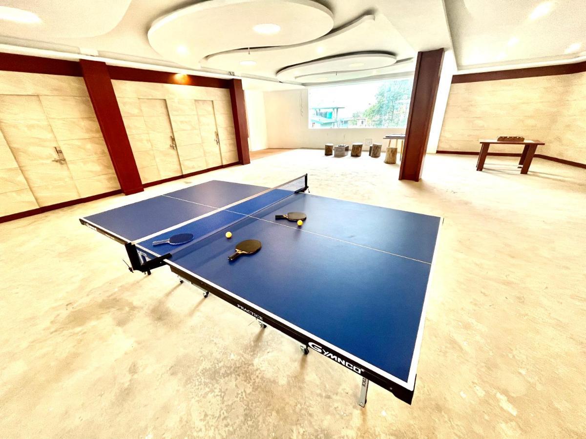 Vista Hill Resort- Centrally Heated & Air Cooled Resort, Manali Eksteriør bilde
